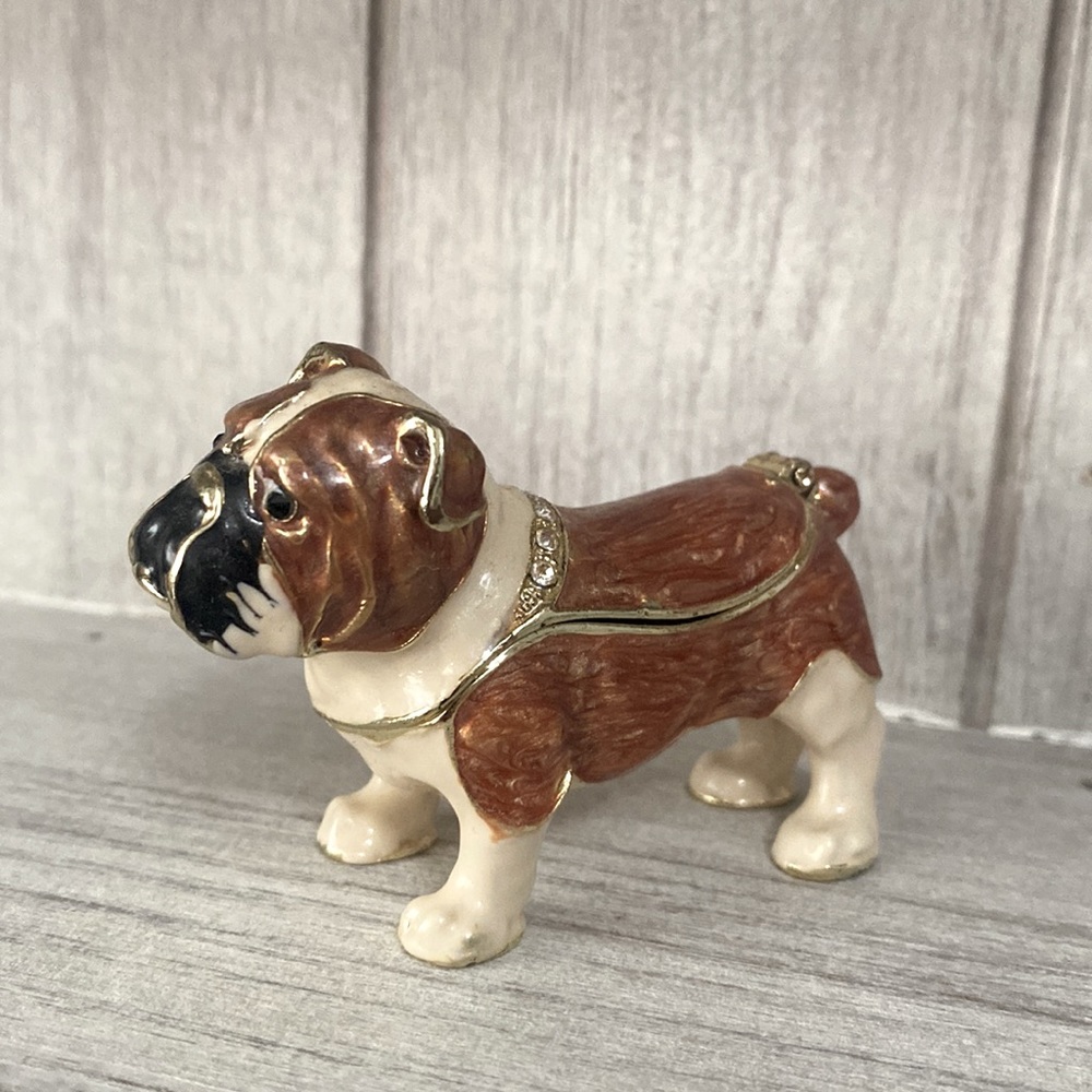 Adorable vintage bulldog jewelry box